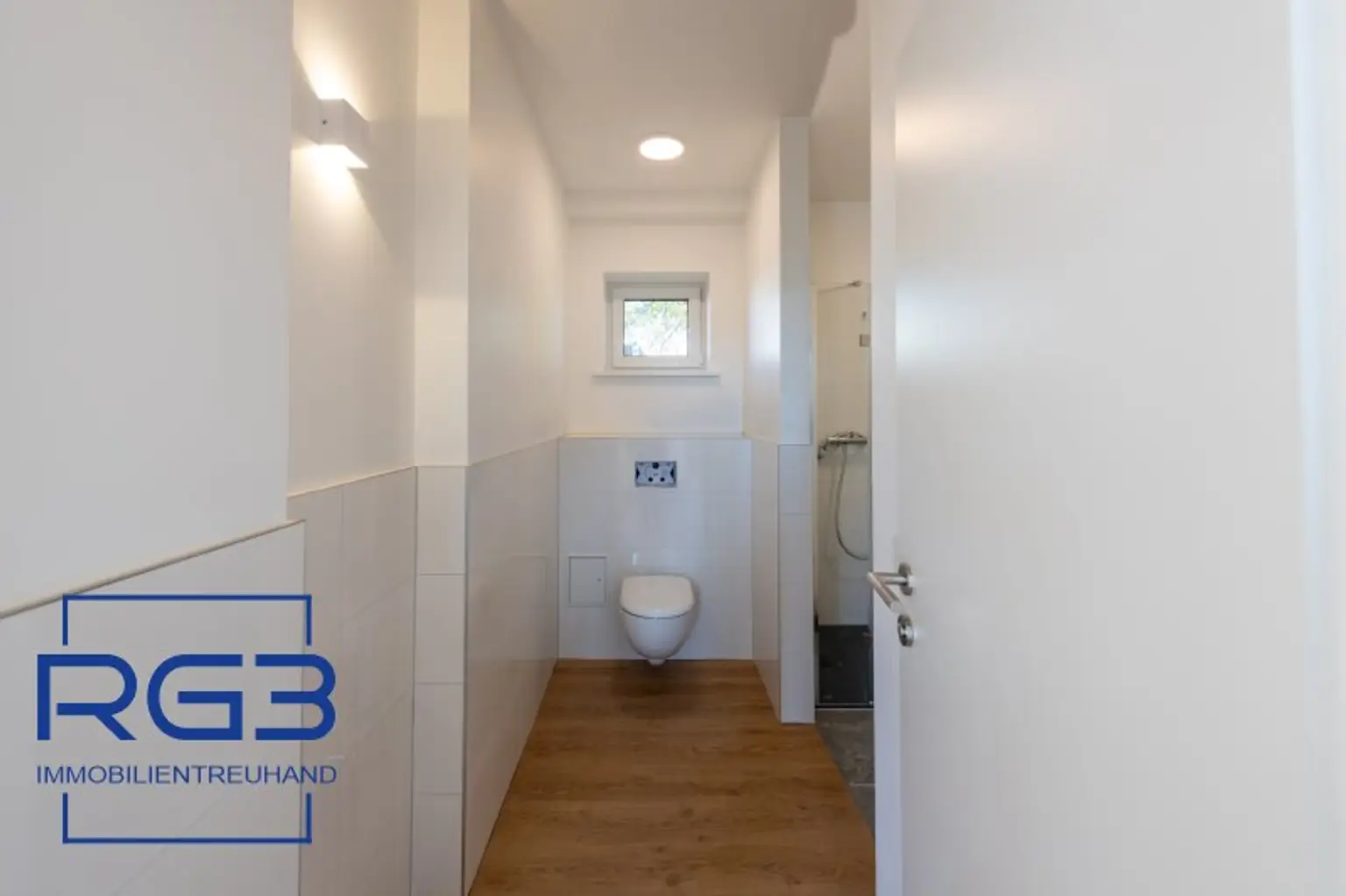 Großes Einfamilienhaus mit großem Garten # Provisionsfrei