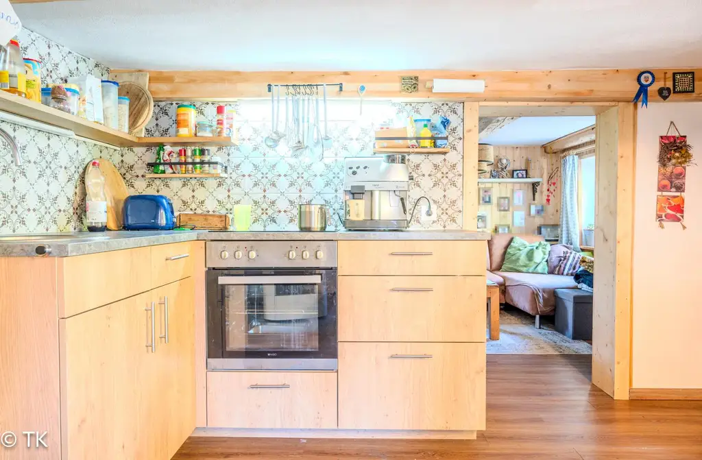 Saniertes Wohnhaus in guter Lage