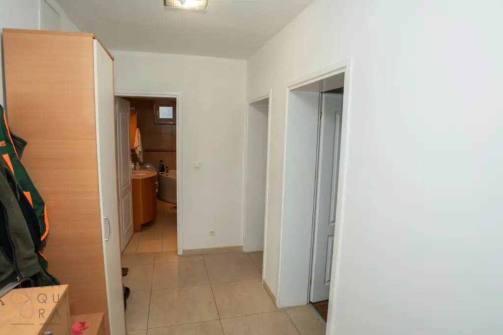 Elegantes Familienhaus nahe Belgrad – Ruhe, Komfort & Investition