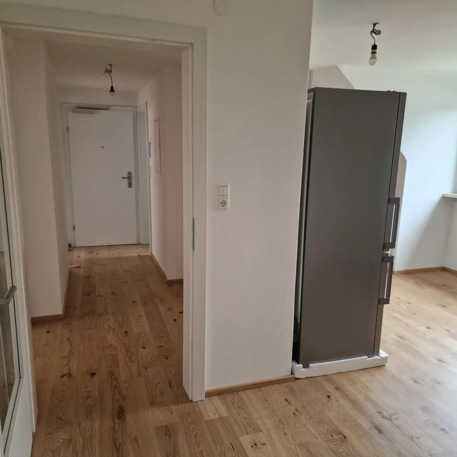 Sanierte 2,5-Zimmer-Wohnung mit neuwertiger Küche!