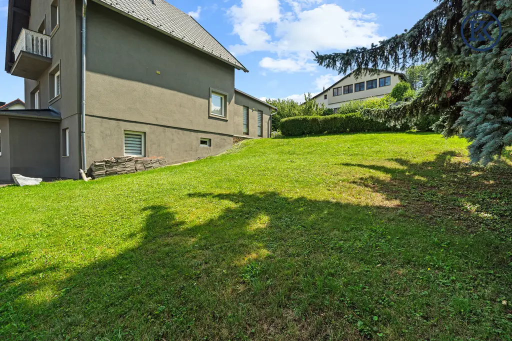 Vielseitiges Wohnhaus mit Garten, Pool & Ausblick – Ruhelage in Eichgraben