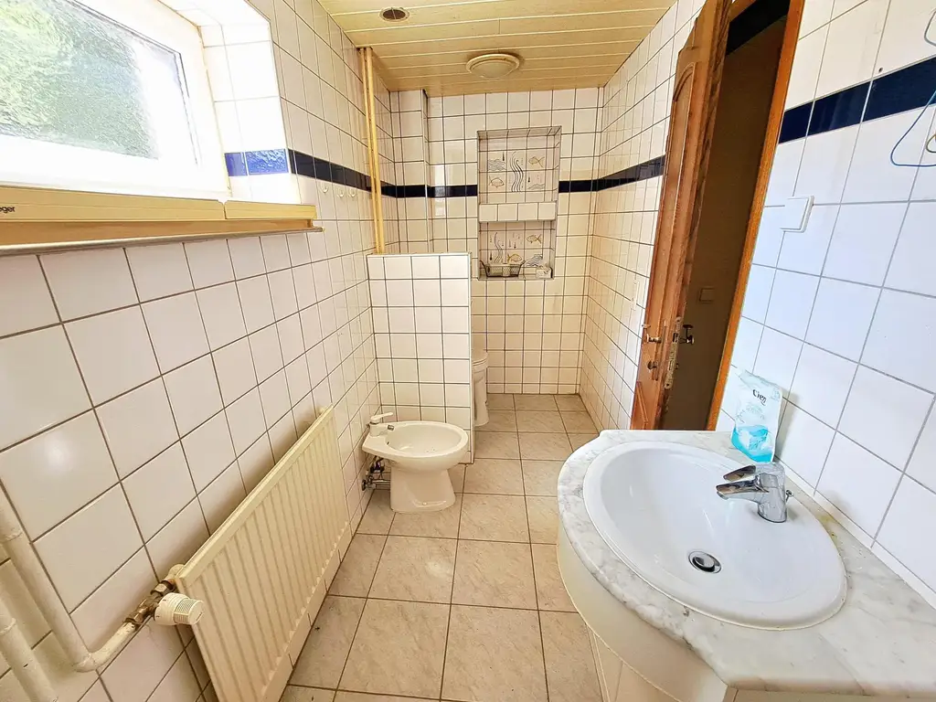 2 GETRENNTE WOHNEINHEITEN IN EINEM HAUS