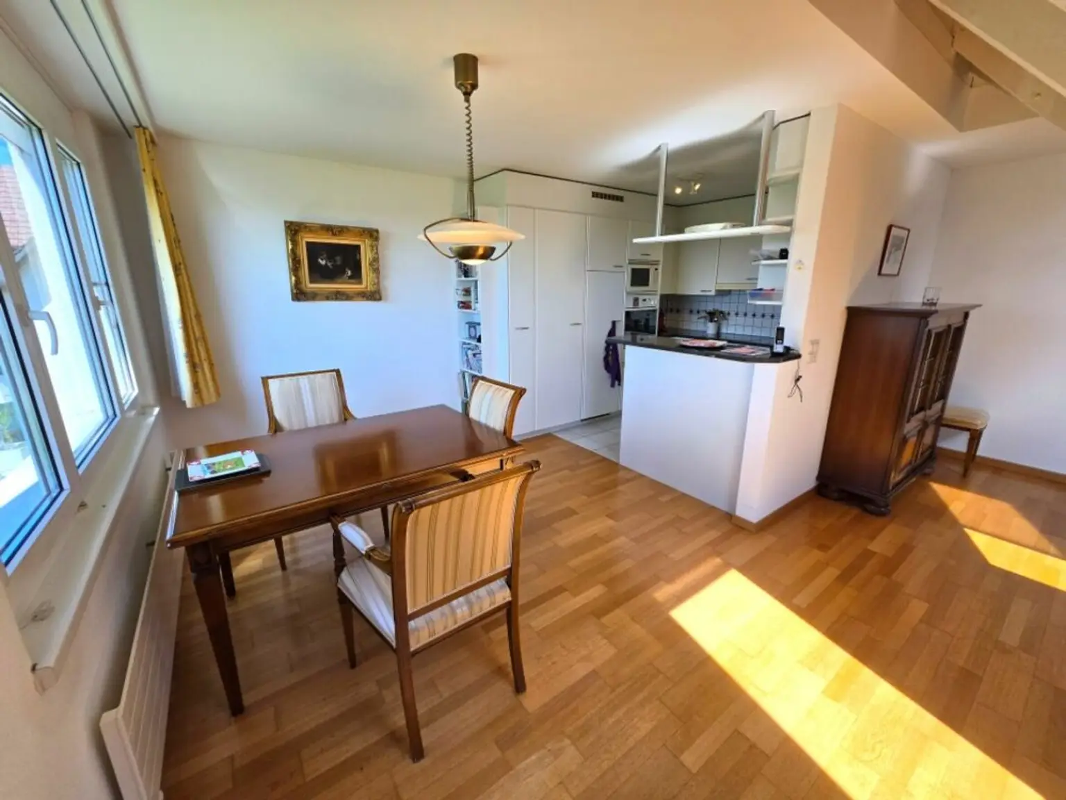 Dachgeschoss Wohnung mit wunderbarer Aussicht, an ruhiger, kinderfreundlicher Lage!