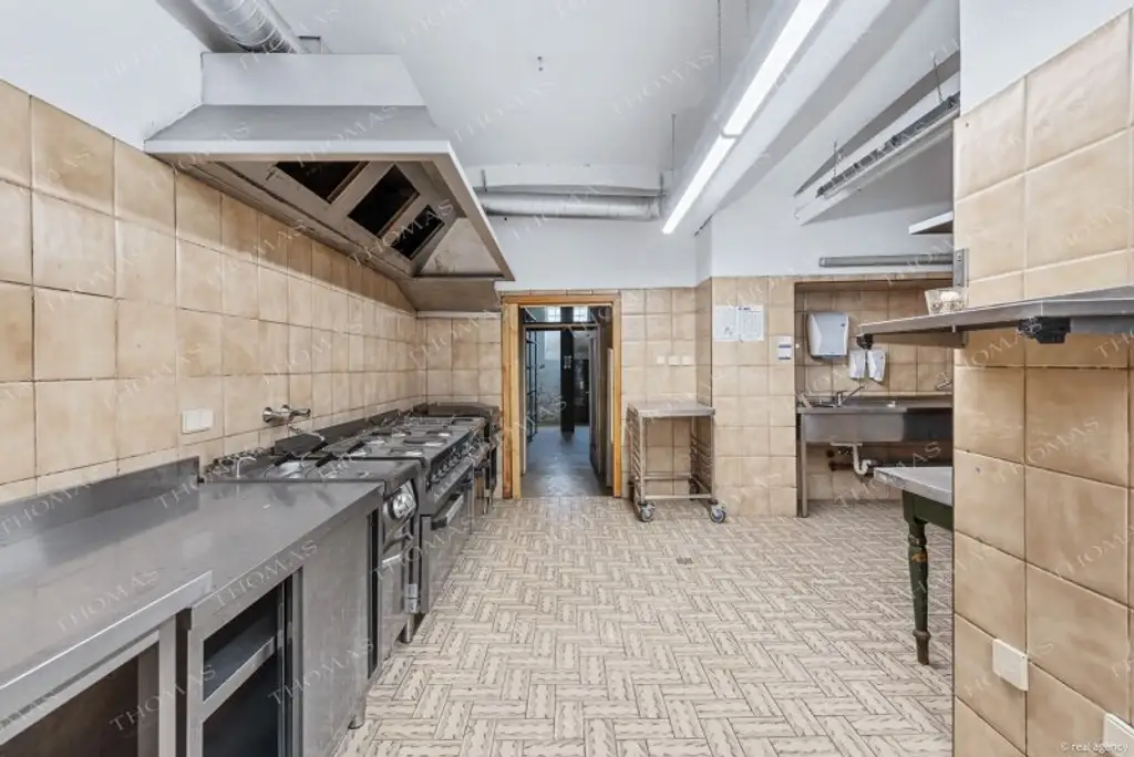 Kurparkjuwel "Villa Clar" - Boutiquehotel, Restaurant & 3 Geschäftsflächen