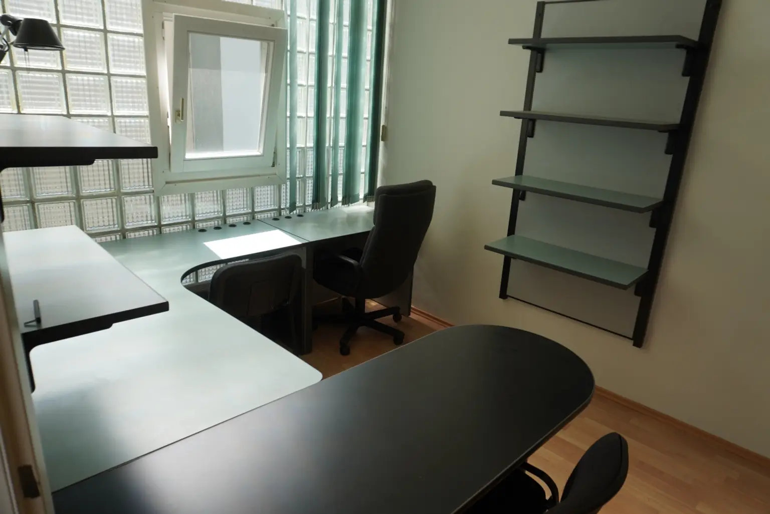 Büro 7