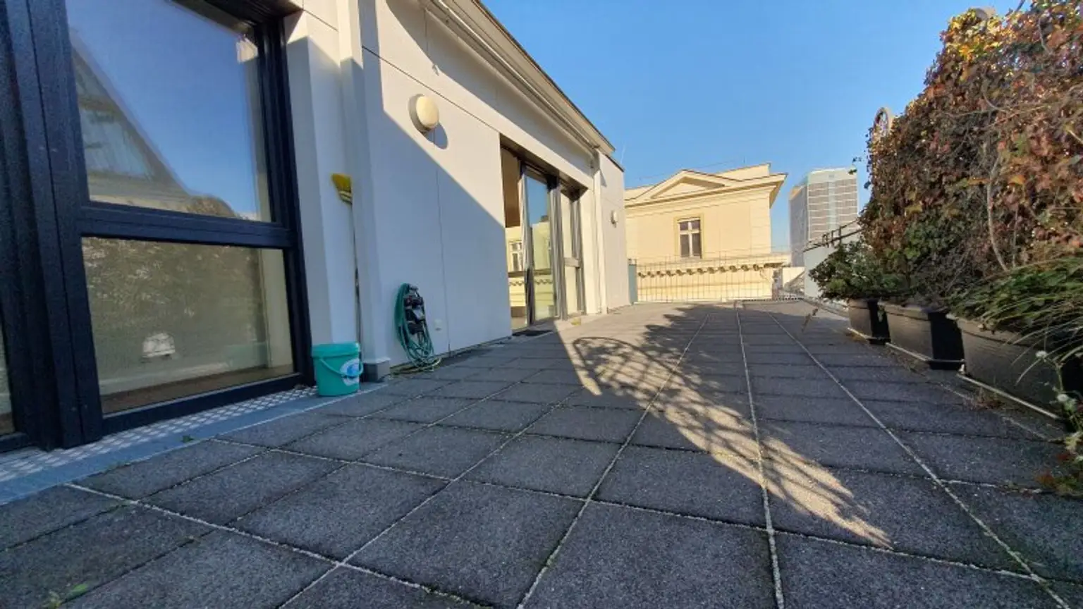 Beeindruckende Neubau Dachterrassenwohnung in Toplage mit Garage!