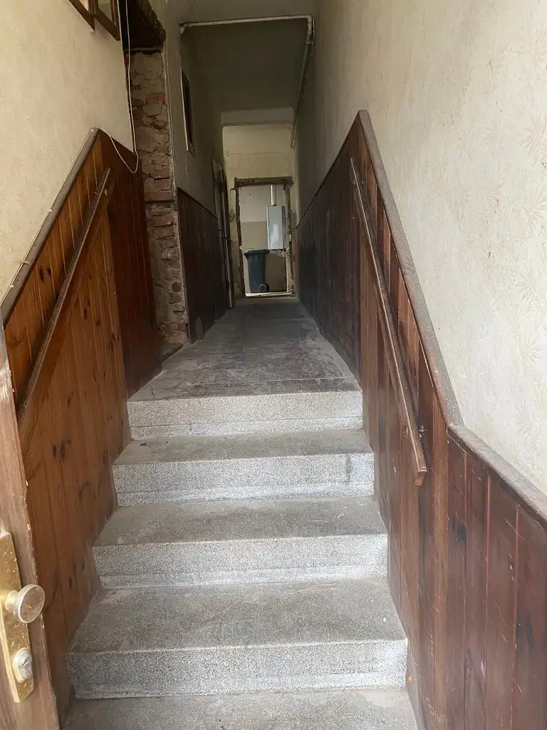 -20000434_1004159943_16344456