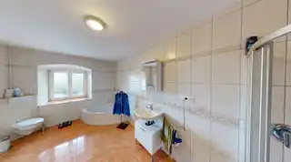 Großzügiges Badezimmer