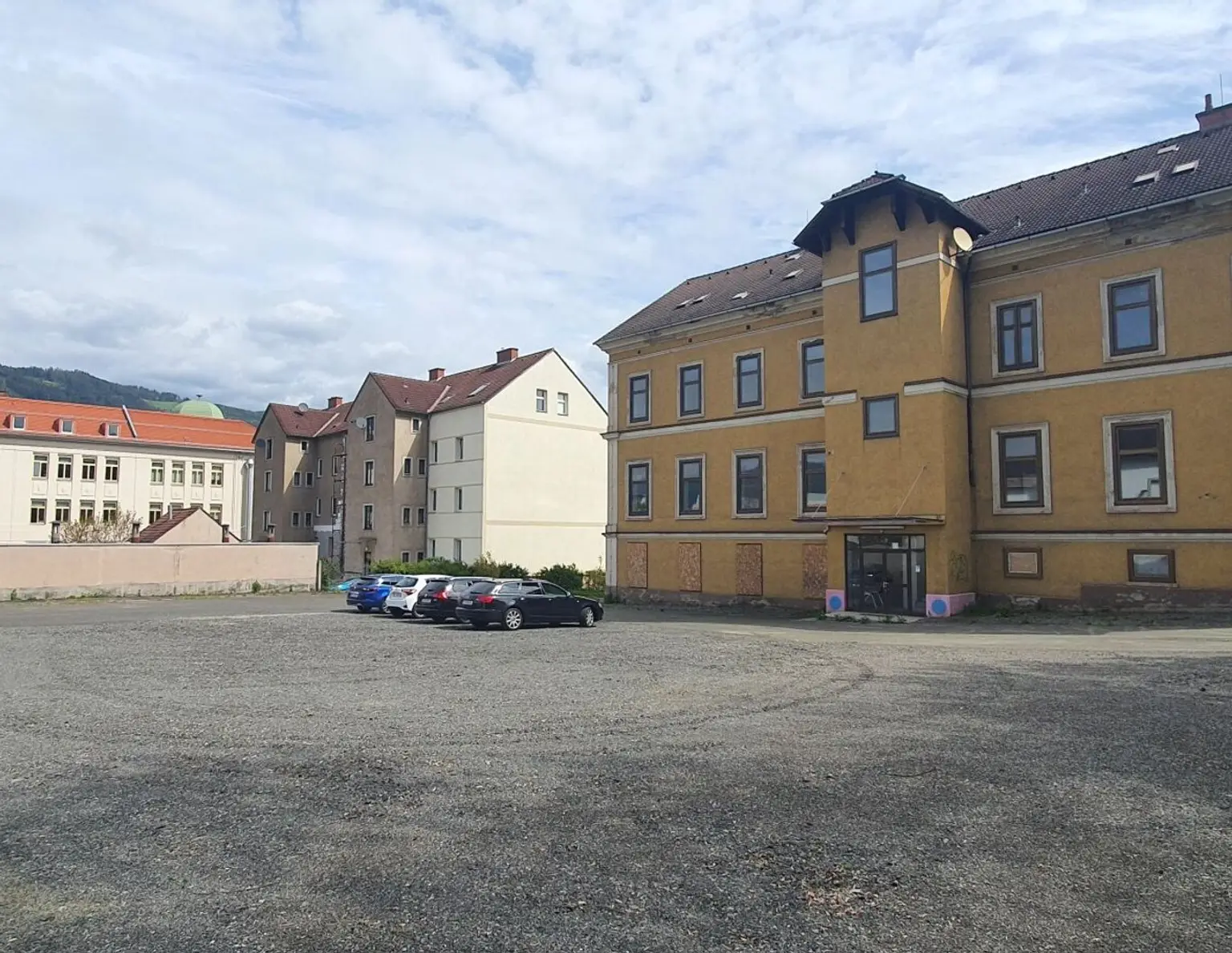 Leoben! - Sanierungsbedürftiges Gewerbeobjekt mit Ausbau- und Zubau Potential!