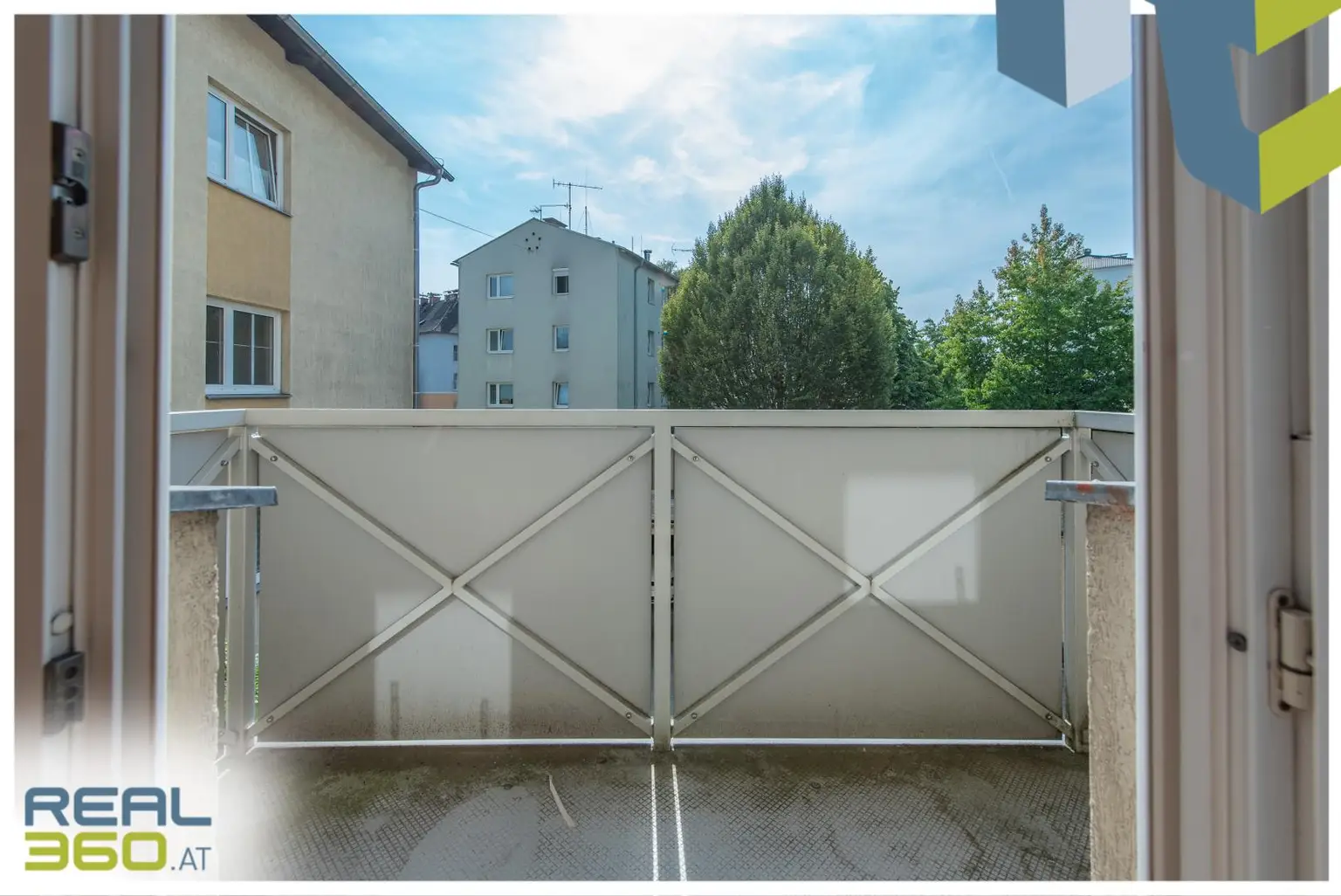 TOP 9 | Sanierte 3-Zimmerwohnung mit Balkon in Ruhelage inkl. Küche ist bereit für Sie! (Auch WG-geeignet)