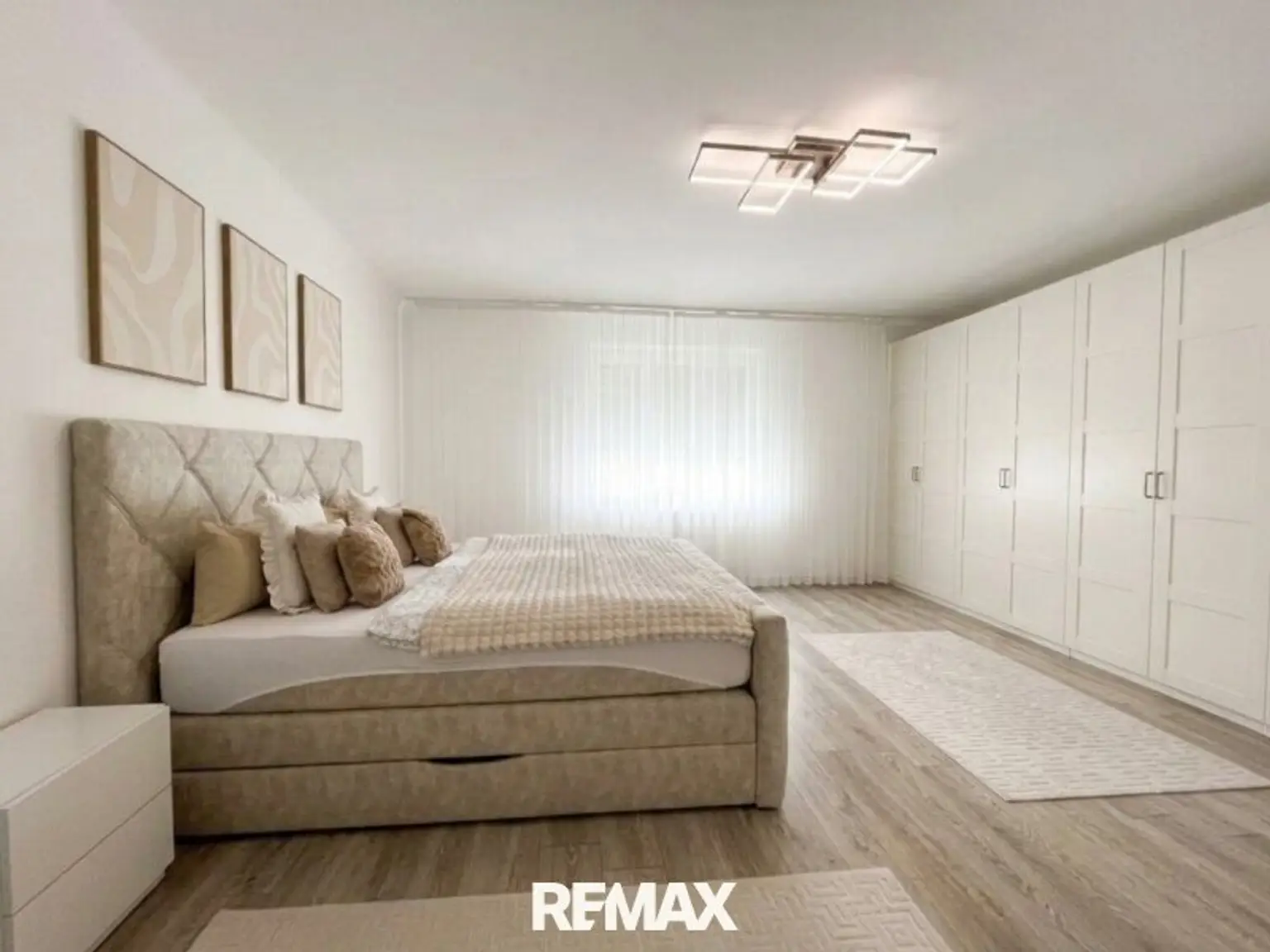 Master-Bedroom