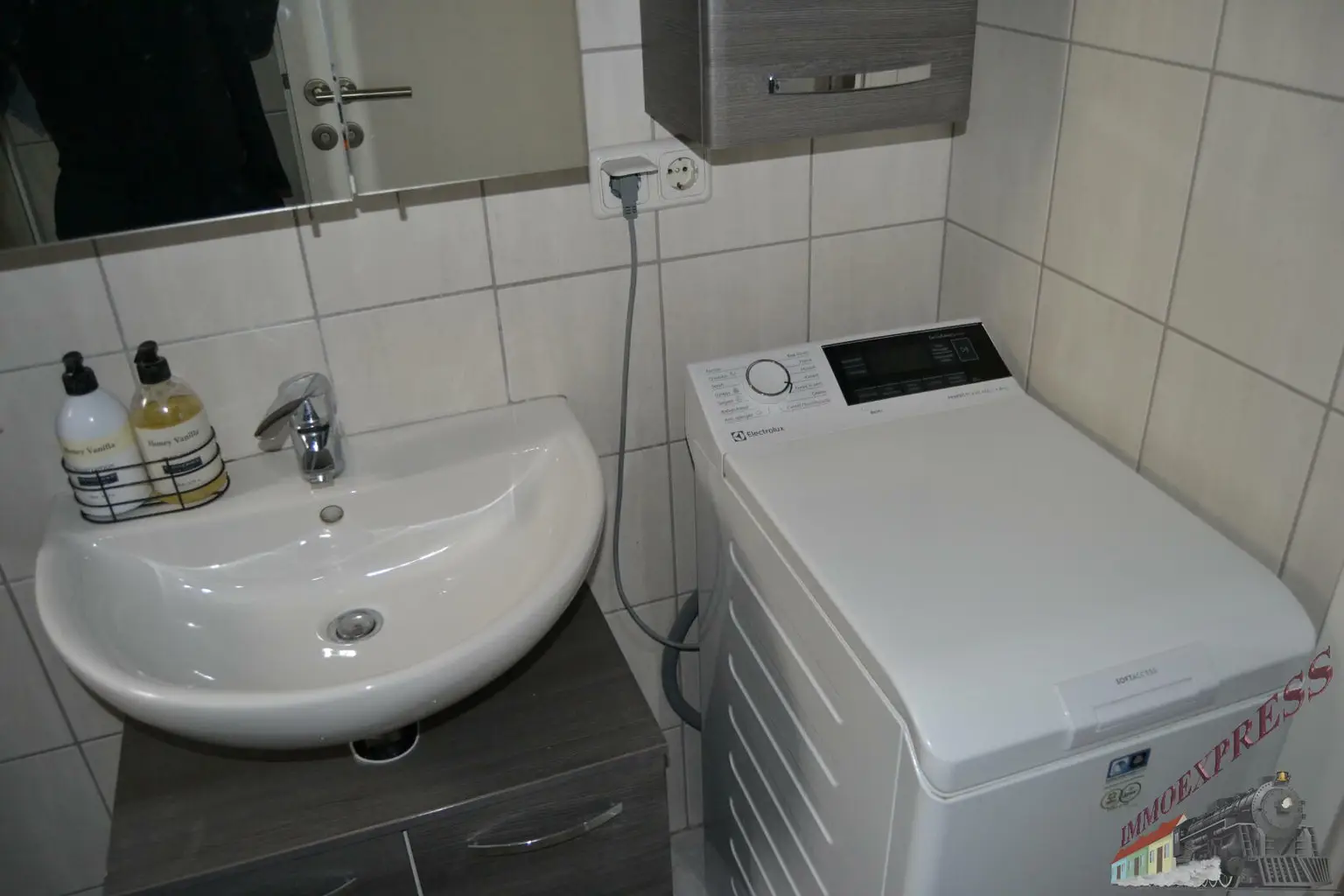 Entzückende 40 m² Wohnung - Ihr neues Zuhause mit Badebiotop vor der Türe! Wohnung wird leer übergeben!