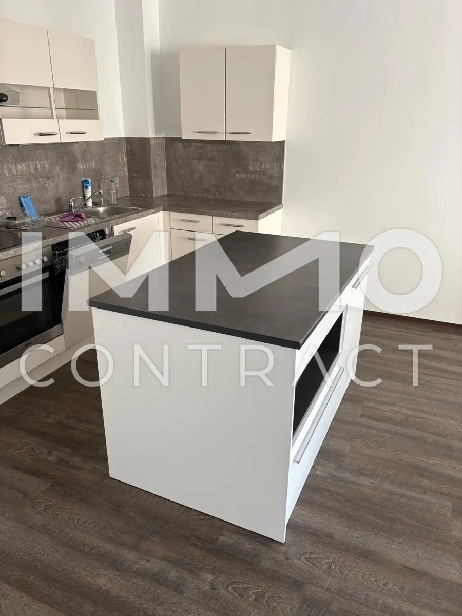 Moderne 3-Zi Wohnung in der Raimundstraße mit hofseitigem Balkon