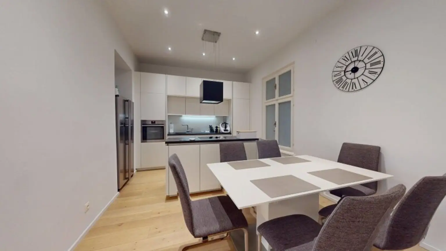 Stilvolles Wohnen in saniertem Altbau