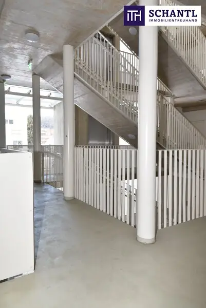 RIESIGE DACHTERRASSE + HOCHWERTIGE AUSSTATTUNG + SÜD/WEST Ausrichtung + Tiefgarage! Nur 7 Min. von Graz entfernt!