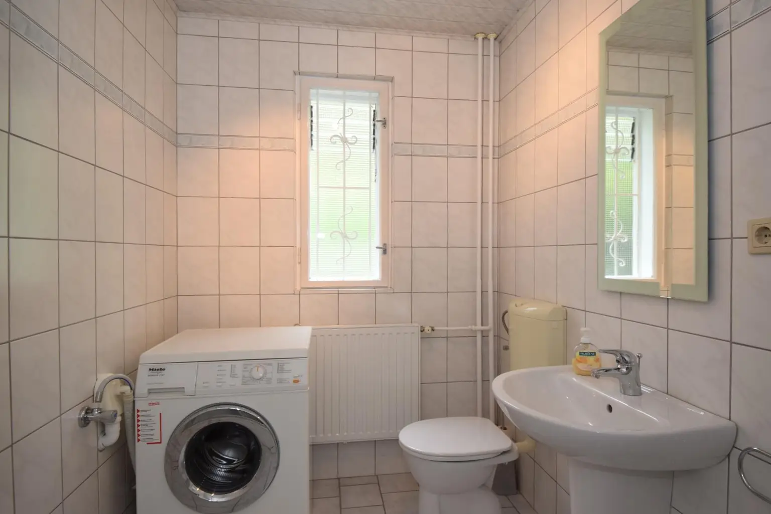 Haus mit 2 Einheiten und Donaublick