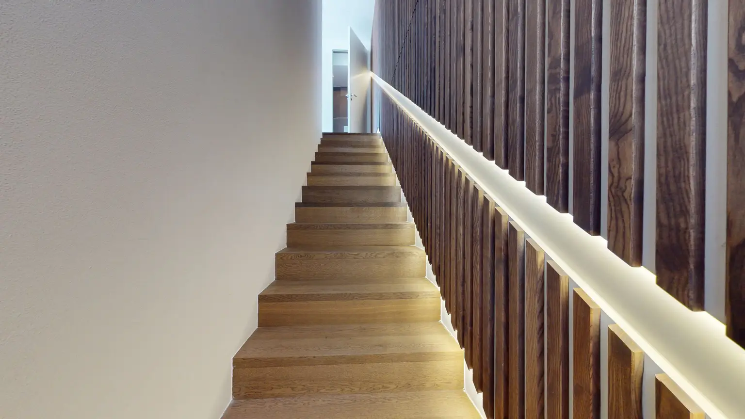 Urbanes Wohnen in perfekter Lage – Exklusive Dachgeschoss-Maisonette im 1. und 2. Dachgeschoss