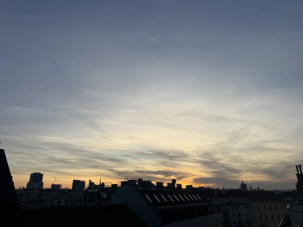 Traumhafte DG-Wohnung in 1020 Wien: 4 Zimmer, vollsaniert, Loggia & Luxusausstattung!