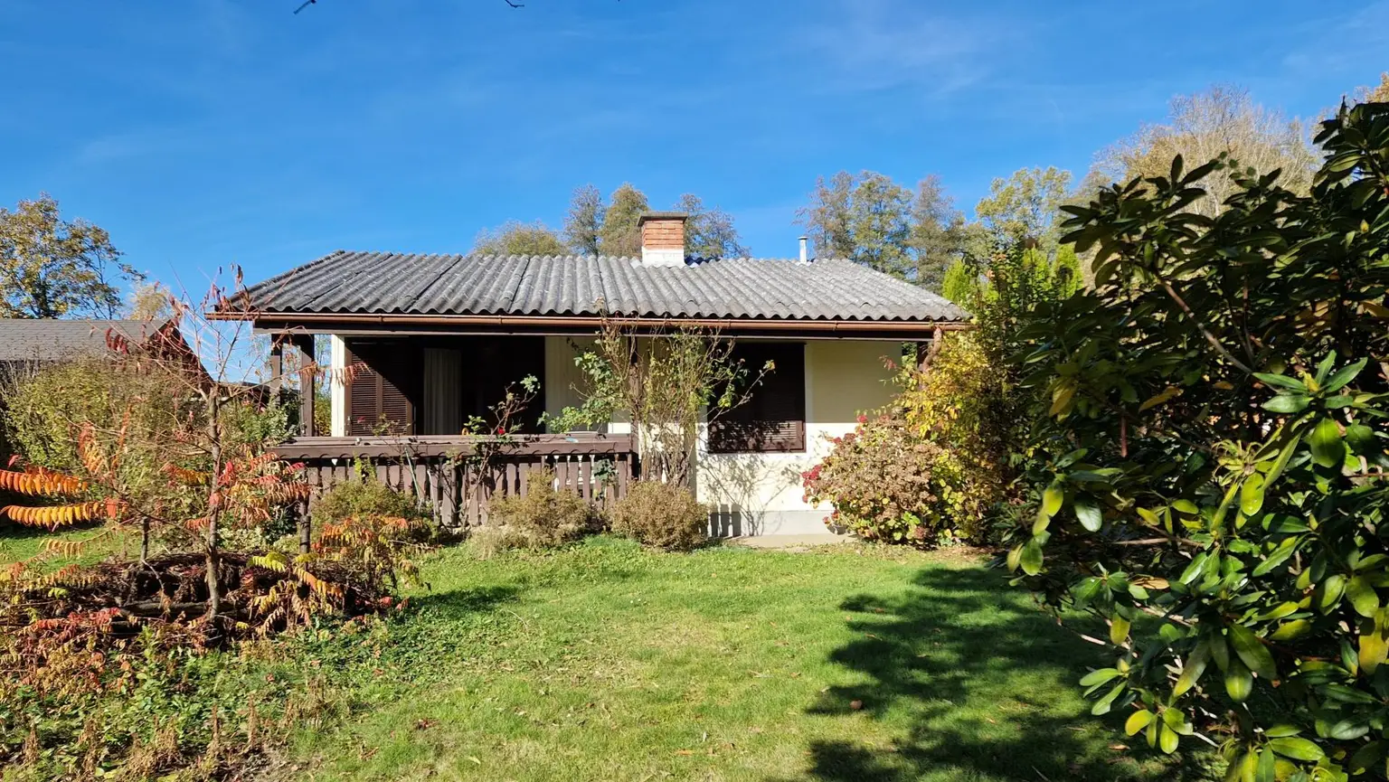 Rohdiamant - Ferienhaus mit großem Grundstück in beliebter Thermen & Golfregion