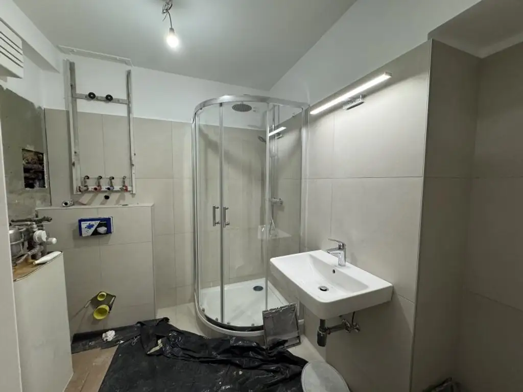 NEU! ERSTBEZUG! Generalsanierte 2 Zimmerwohnung zu vermieten!