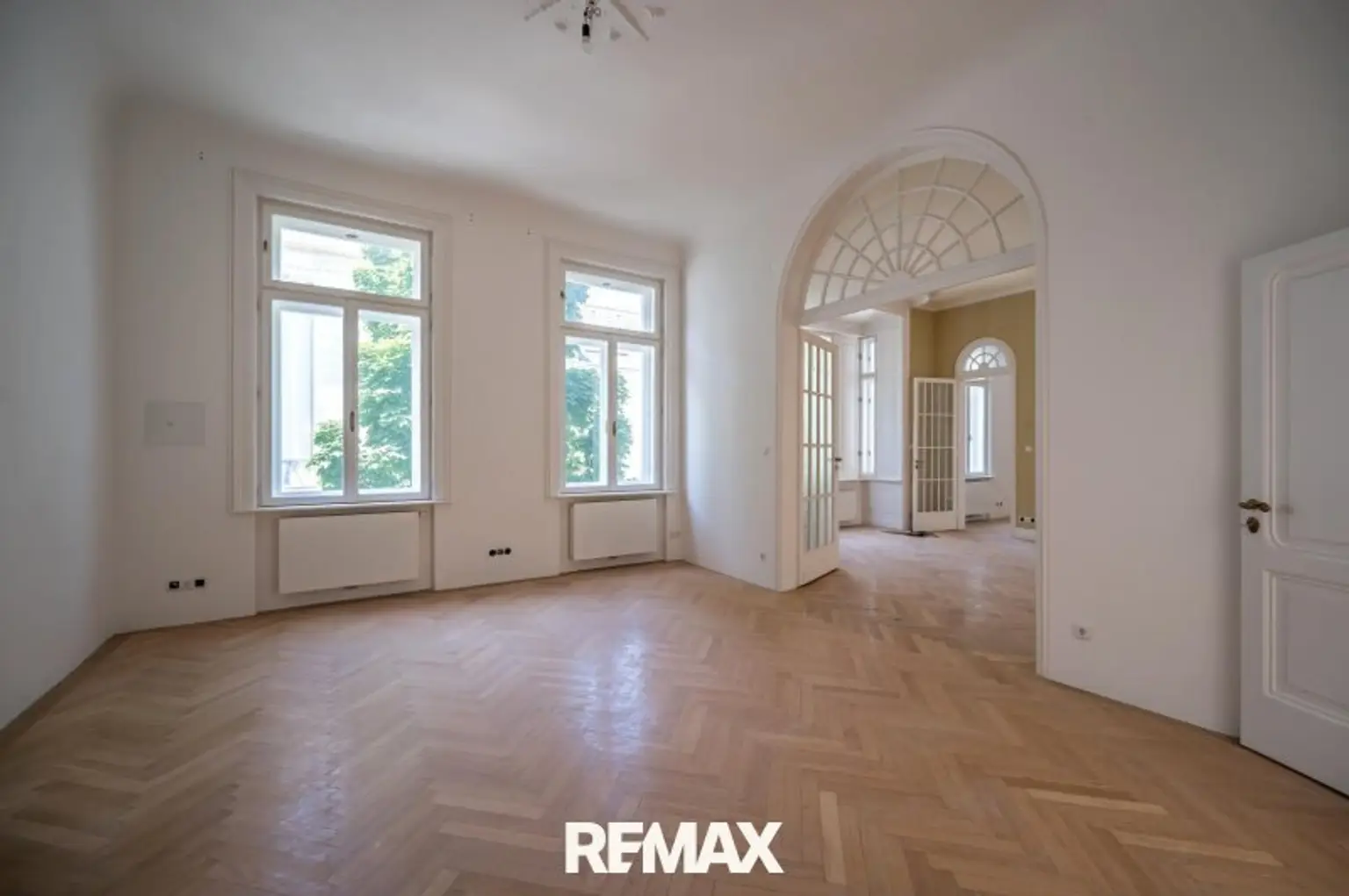Rarität: Stadt-Villa mit weitläufigem Garten an exklusiver Hietzinger Adresse