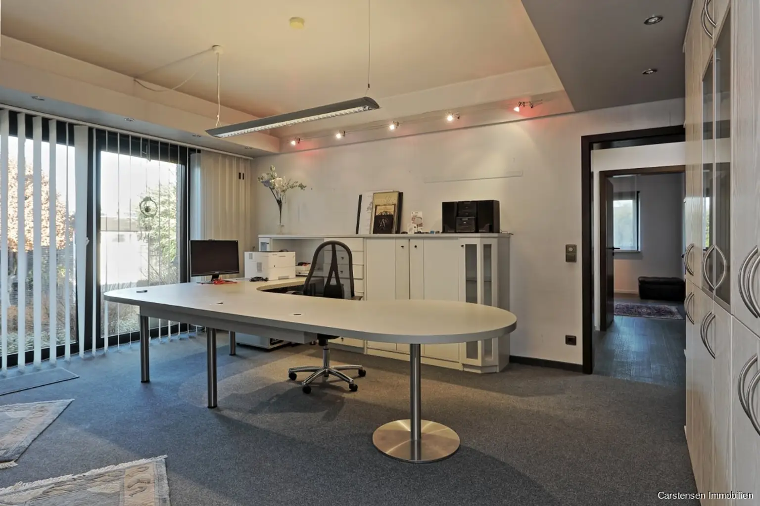 Kind 2 / Büro