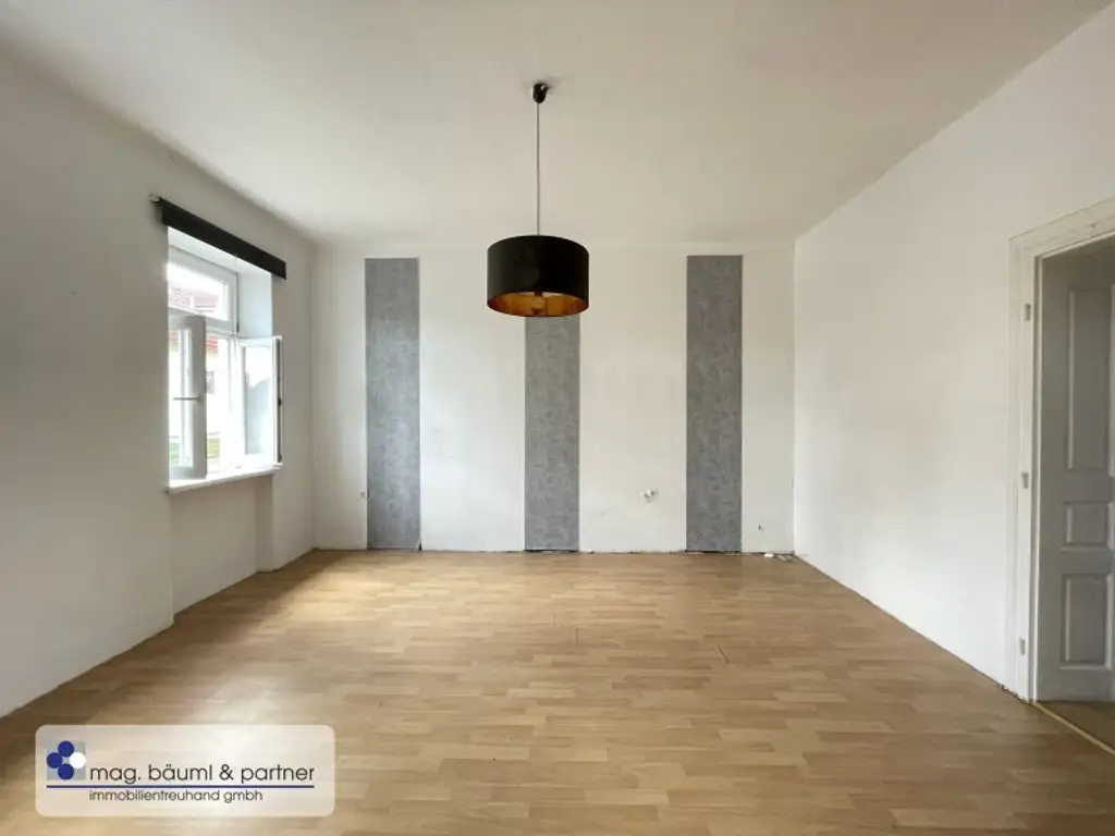 Familienhaus - ausbaufähig, mit grossem Garten und als Team zu bewohnen