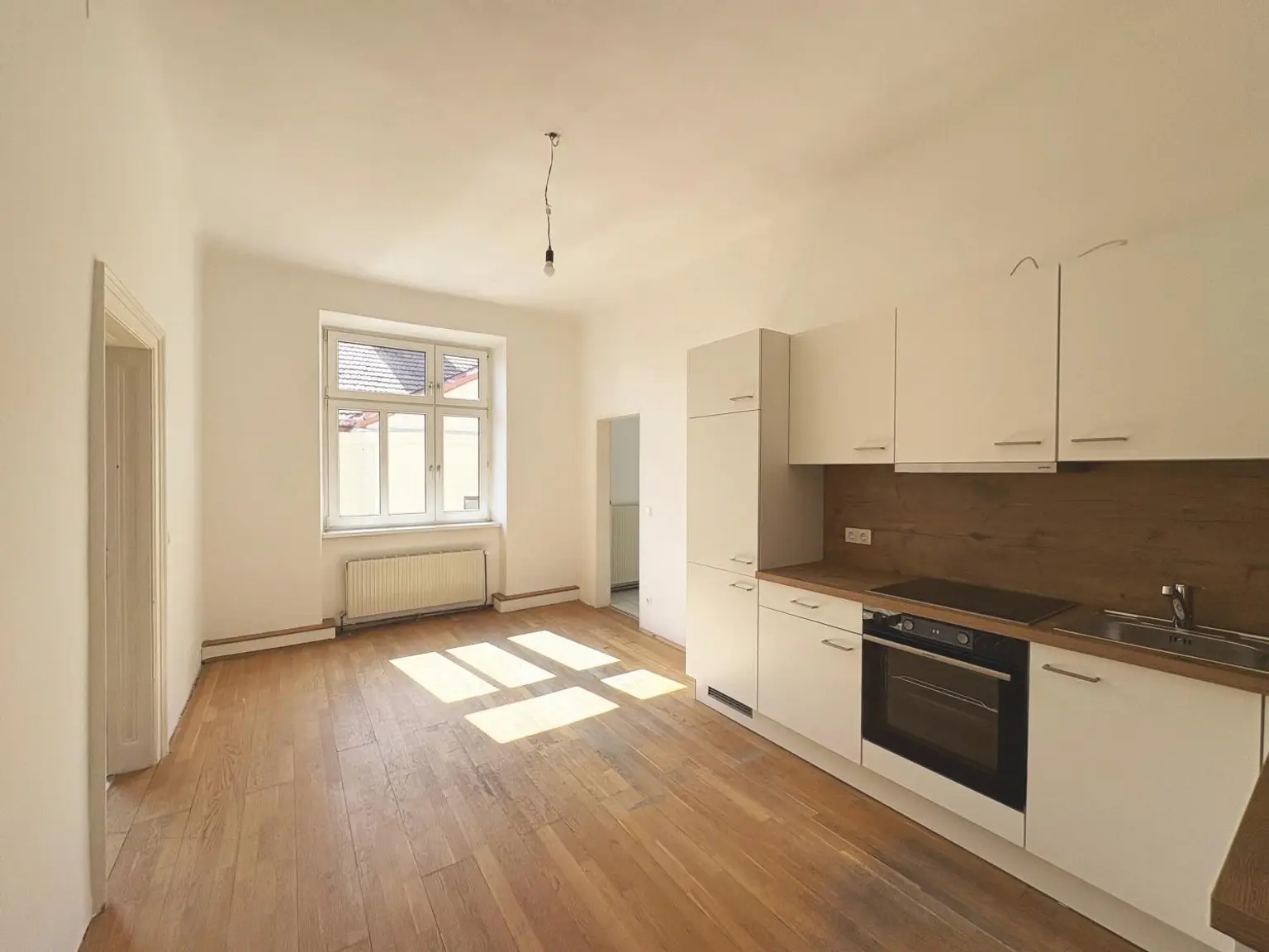 Gut aufgeteilte 3 Zimmer Wohnung mit neuer Küche -
Nähe Klinik Landstraße