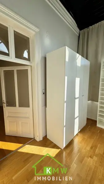 Nähe Landstraße: wunderschöne, sanierte Altbauwohnung im Zentrum