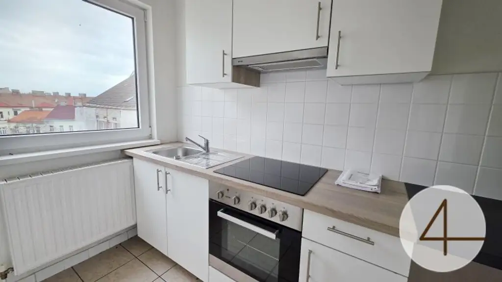 Gesamtes Dachgeschoß steht zum Verkauf