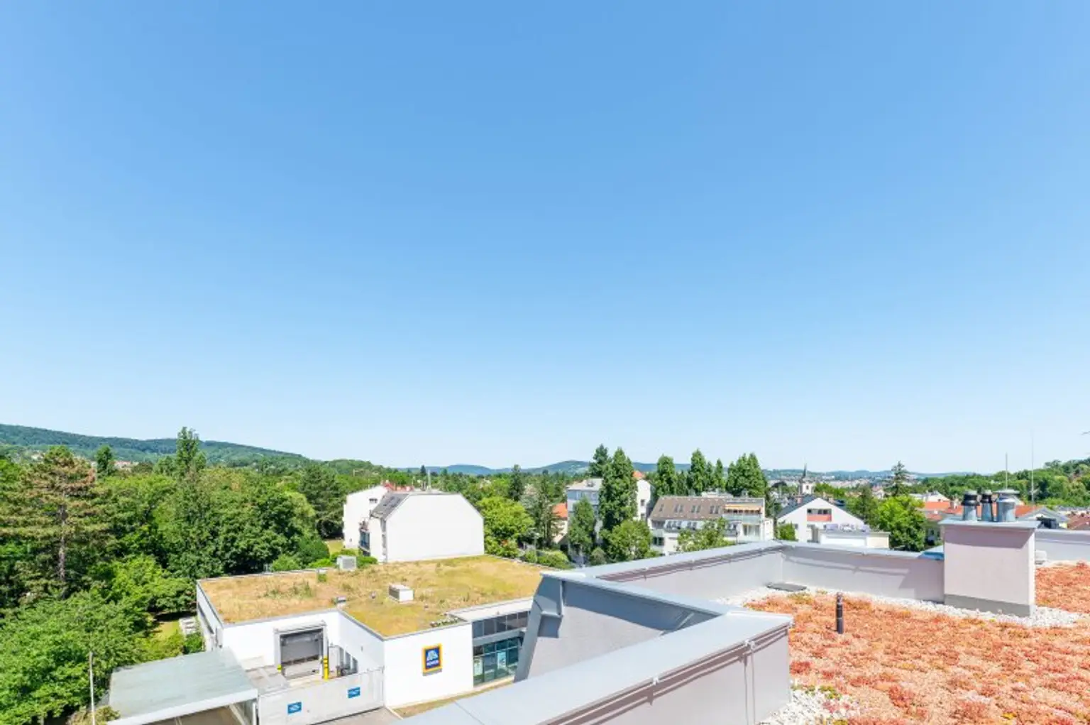 Erstbezug ab Oktober! Grandiose 4-Zimmer-Terrassenwohnung inkl. Parkplatz in Hietzing zu vermieten!