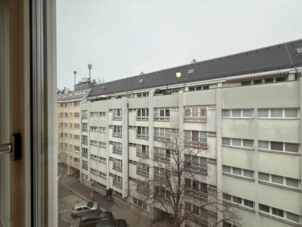 1-Zimmerwohnung in 1040 Wien mit Lift zu vermieten || 5.OG