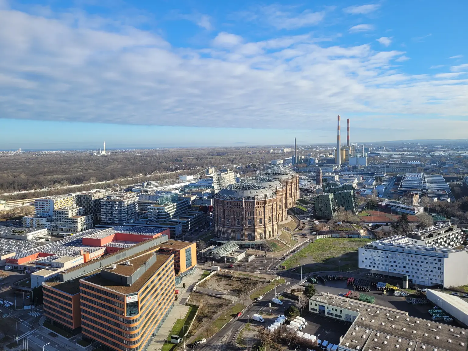 Helio Tower - 3 Zimmer - 31.Etage - Balkon mit sensationellem Blick über Wien!