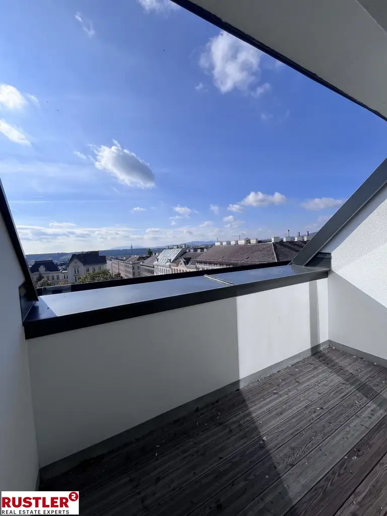 Wohnen mit Stil & Blick auf die Gloriette | Erstbezug im Dachgeschoss und Terrasse | Reinlpark