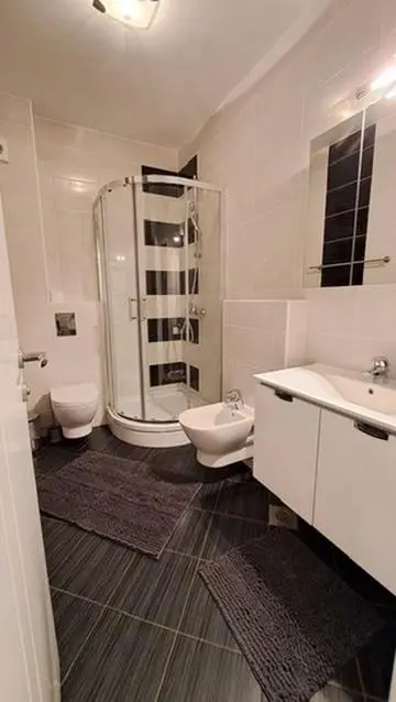 F5B53F85-4CC8-4AE2-879F-59CEEAD6513B_4_5005_c