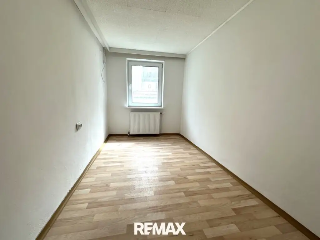 ***Mehrfamilienhaus mit Riesenpotential im Zentrum von Eisenerz***