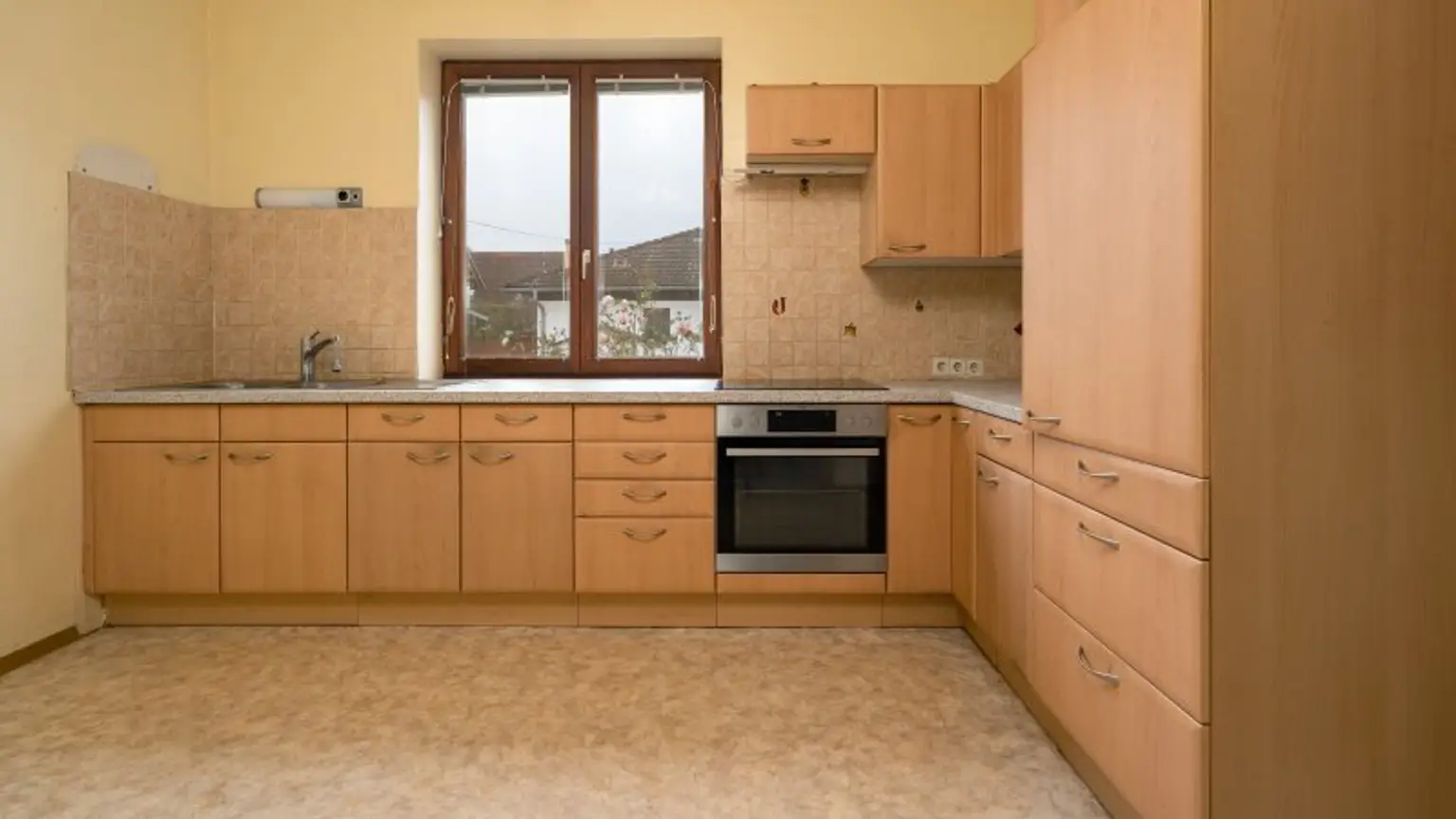 Ihr Haus in Probstdorf: Einfamilienhaus mit Terrasse, Garage und viel Potential!