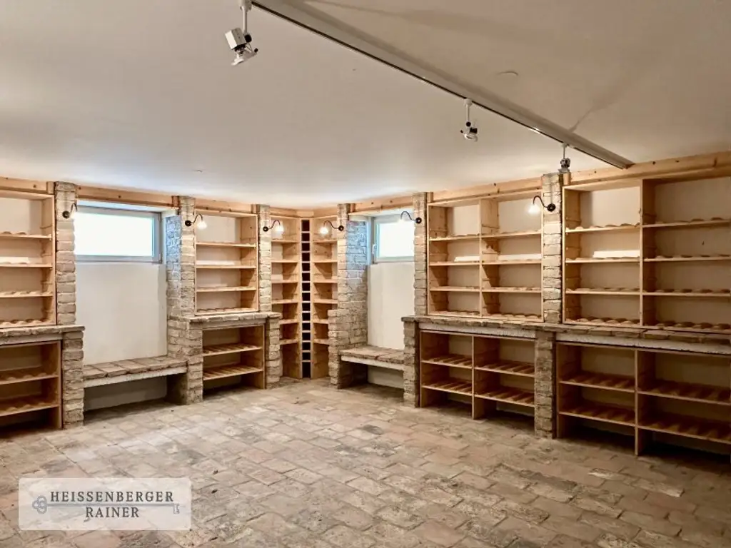 WOHNEN AM SEE /// REPRÄSENTATIV UND GROSSZÜGIG /// ELEGANTE SEEVILLA MIT ZWEI SEPARATEN EINHEITEN