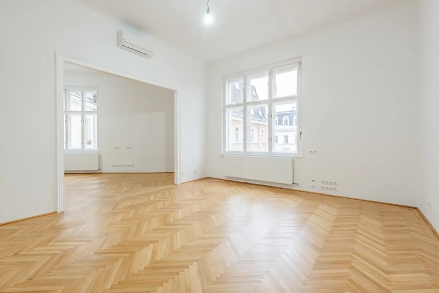 Provisionsfrei! All-In-Bürozimmer am Brahmsplatz als Untermiete!