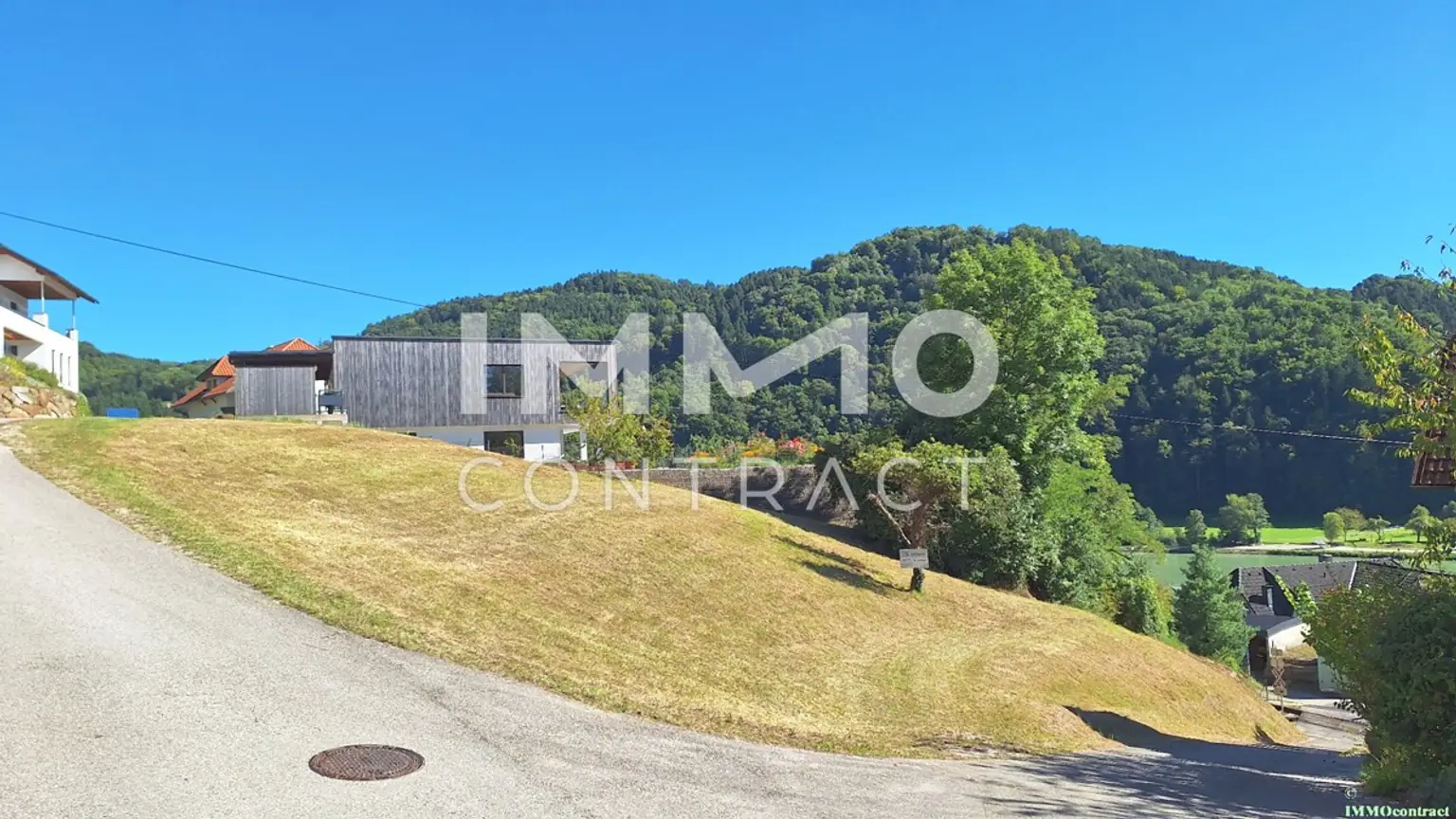 Baugrund 1.143 m² mit Donaublick - oberhalb Zentrum von St. Nikola - Südhang