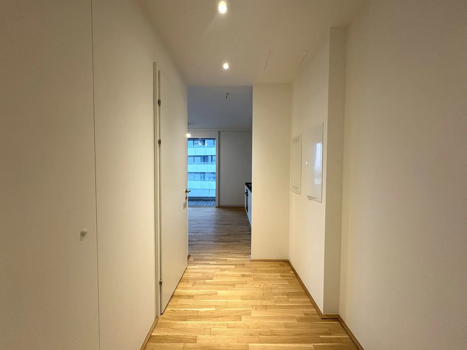 20251215_115437009_iOS