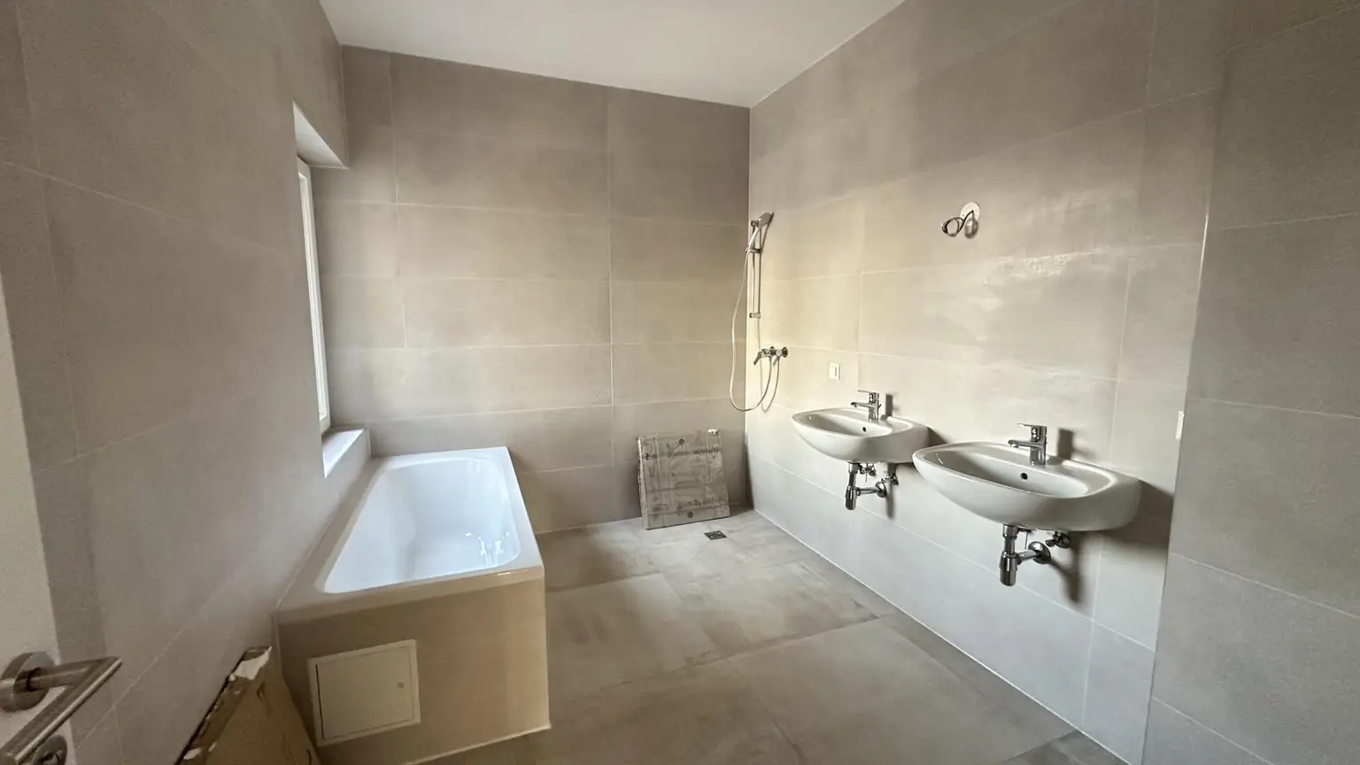 WALTENDORF, Penthouse neu errichtet mit Blick über Graz und niedrigen Betriebskosten *Videorundgang*