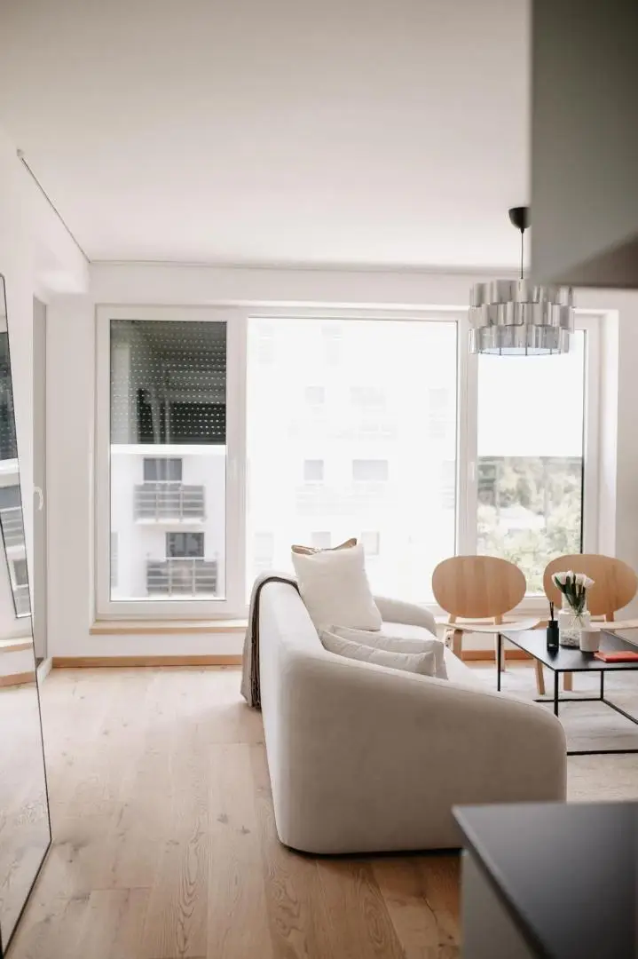 Modern Living im Erstbezug – Stilvolle 2-Zimmer-Dachgeschosswohnung mit Loggia & Klimakomfort