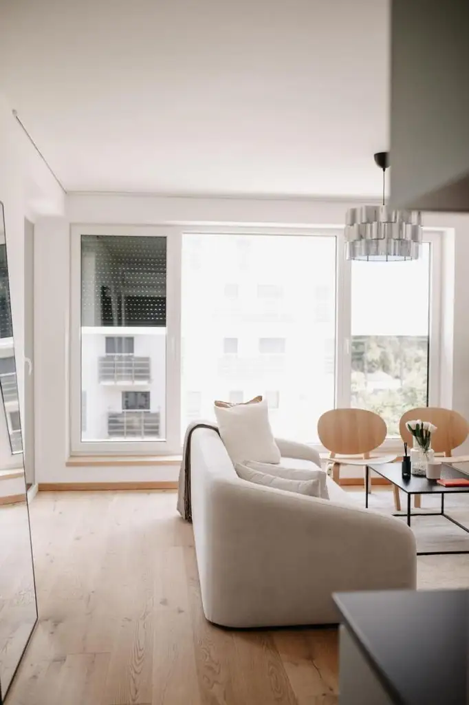 Modern Living im Erstbezug – Stilvolle 2-Zimmer-Dachgeschosswohnung mit Loggia & Klimakomfort