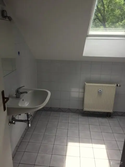 Fenster und Waschmaschinen-Anschluß