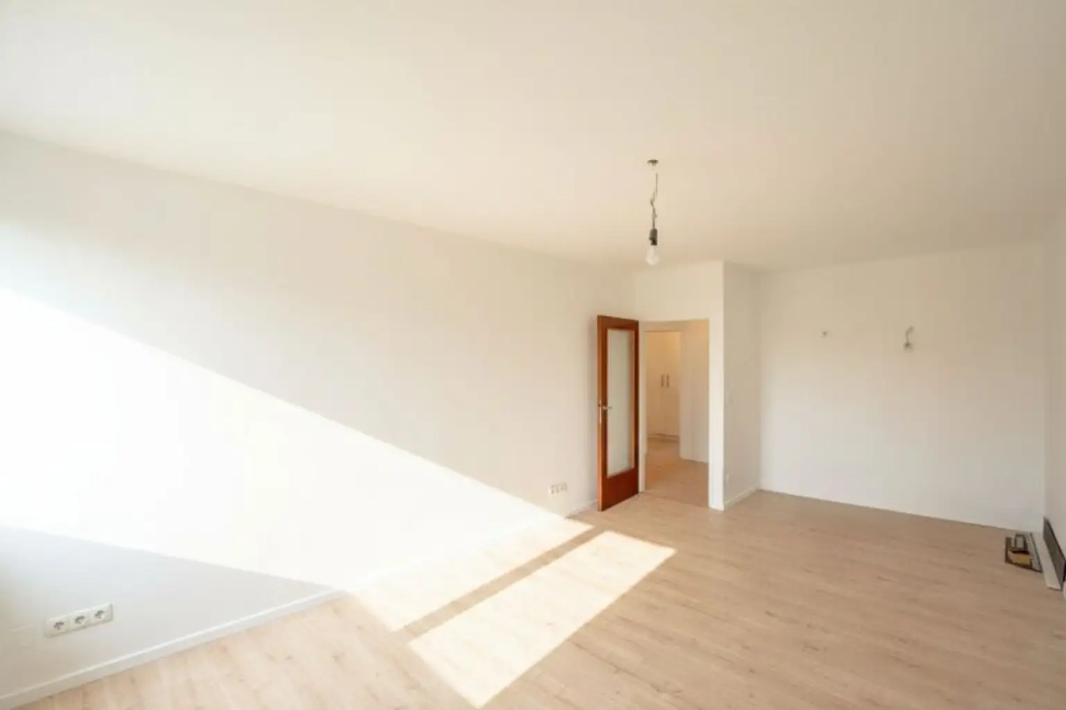 Wohn-Schlafraum nach Süden ausgerichtet