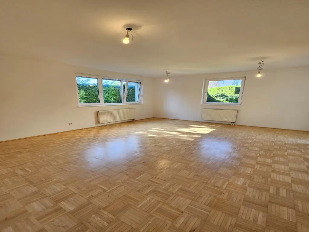 Stilvolle Gartenwohnung im 19. Bezirk, Wien