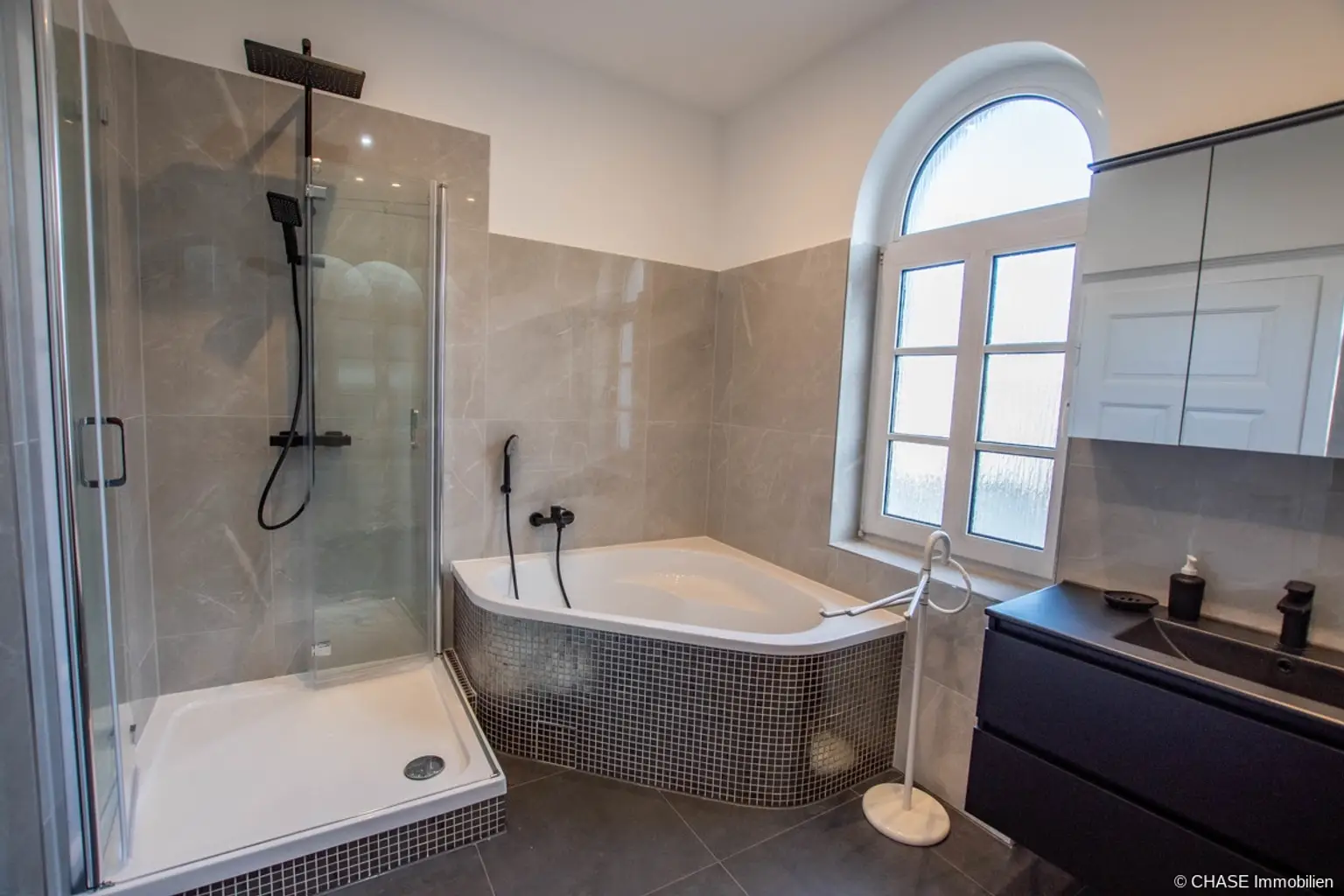 Badezimmer Ansicht 1