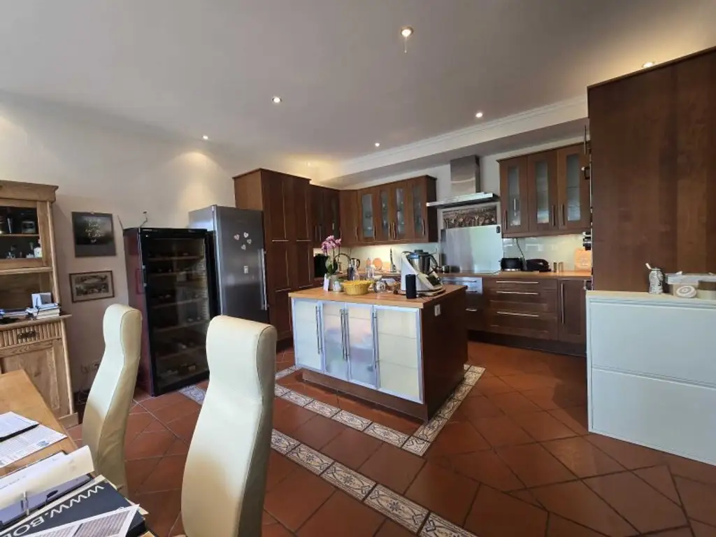 Traumhafte Villa in Traiskirchen: 460m² Luxus - Ihr neues Zuhause!