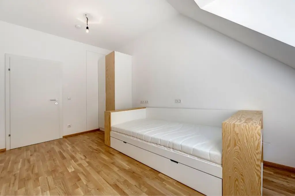 Studentenzimmer in 4er WG! Pauschalmiete! Ideale Verkehrsanbindung bei U4 Stadtpark! Verfügbar ab sofort - letztes Zimmer!